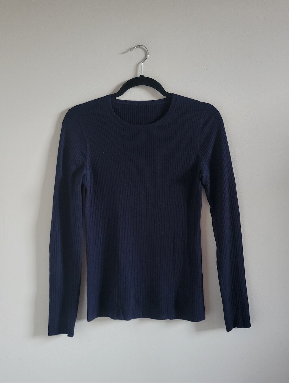 100% Merino Wool Navy Blue Top Womens S/M